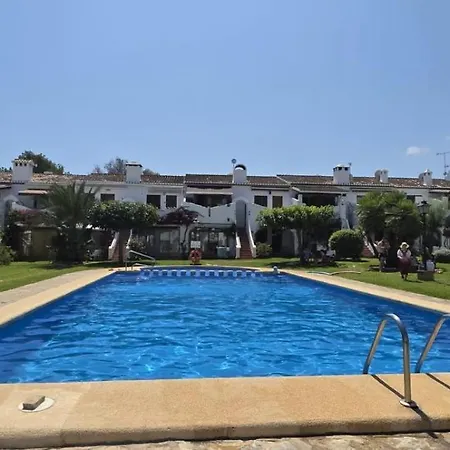 Casa Con Piscina Comunitaria Semesterbostad *